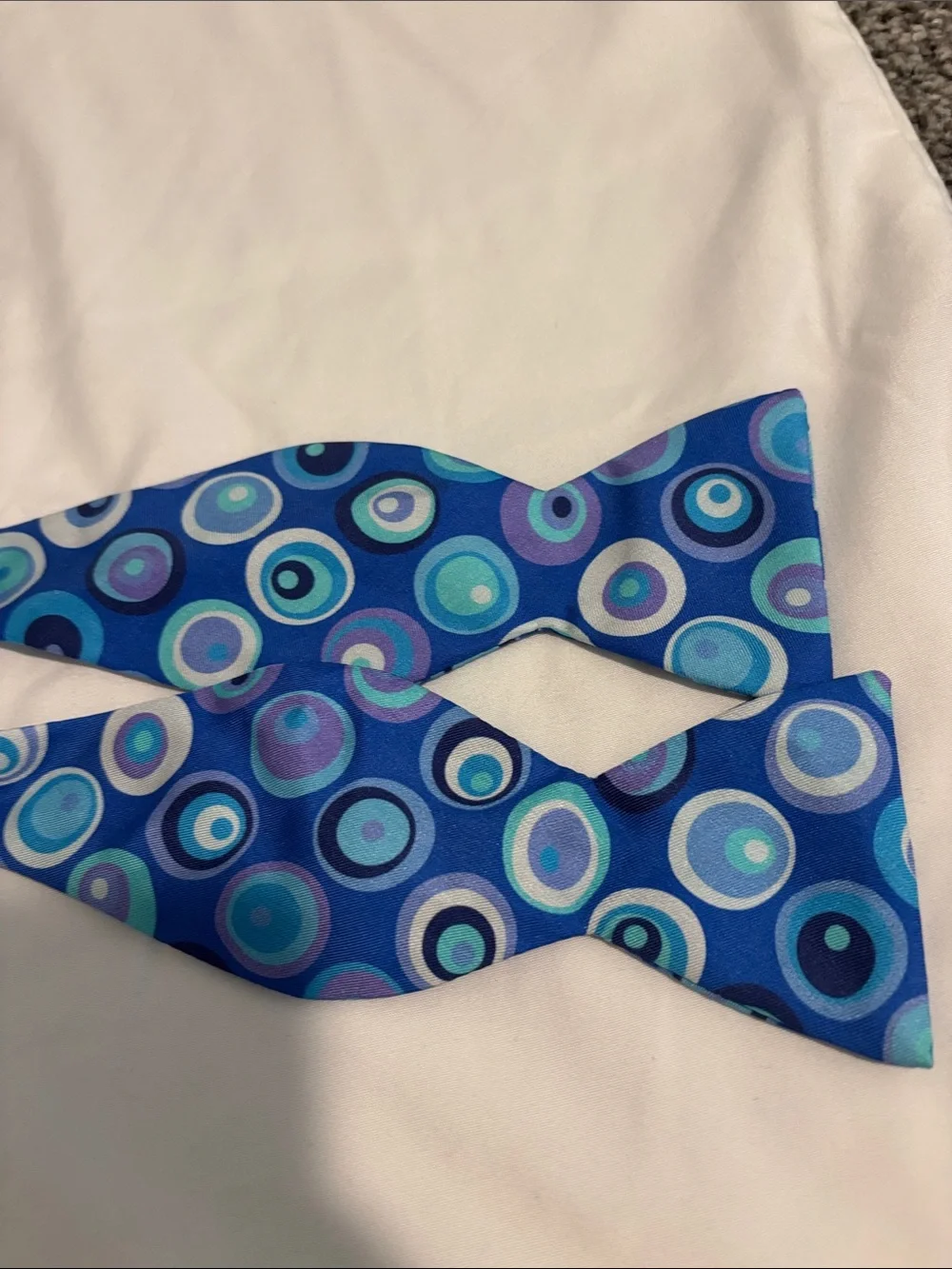 Paul Stuart Blue Multi-Color Circle Pattern Bow Tie